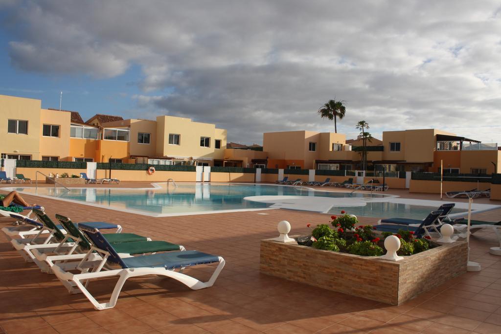 Anju Villas Los Delfines Bravo'S Apartments كوراليهو المظهر الخارجي الصورة