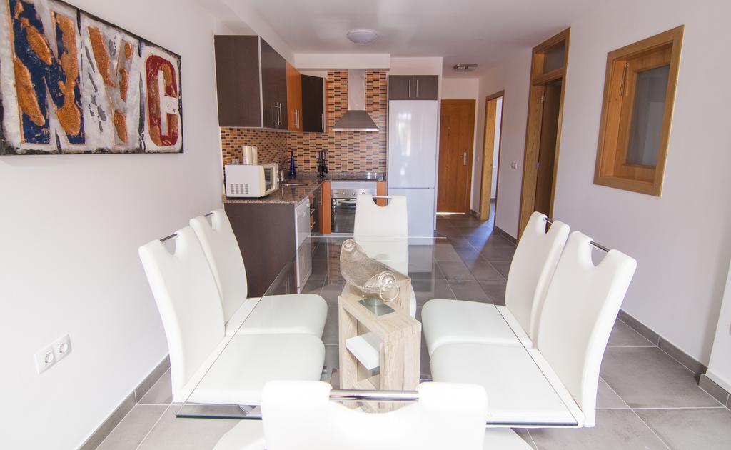 Anju Villas Los Delfines Bravo'S Apartments كوراليهو المظهر الخارجي الصورة